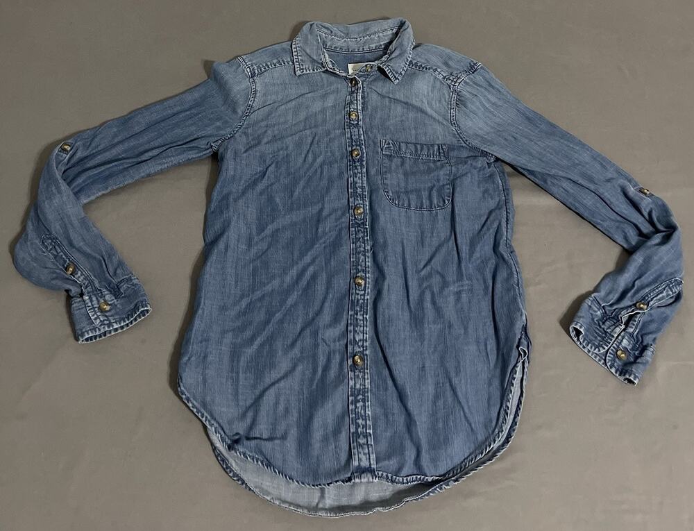 American Eagle Womens Light Wash Chambray Denim Boyfriend Fit Shirt XS
